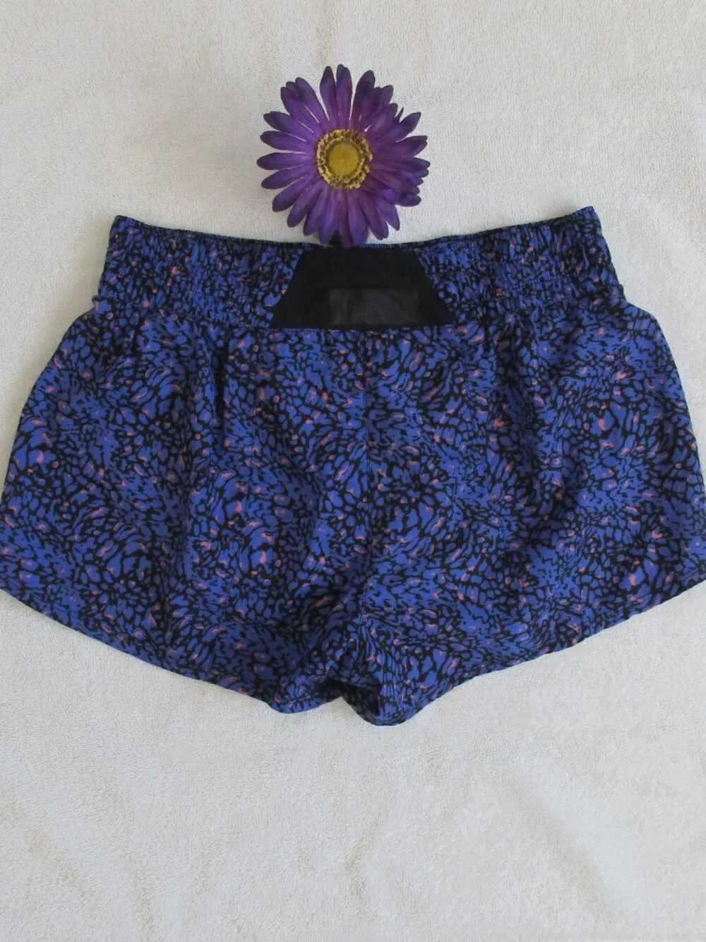NIKE Athletic Shorts Size Medium DRI Fit Running Purple Print